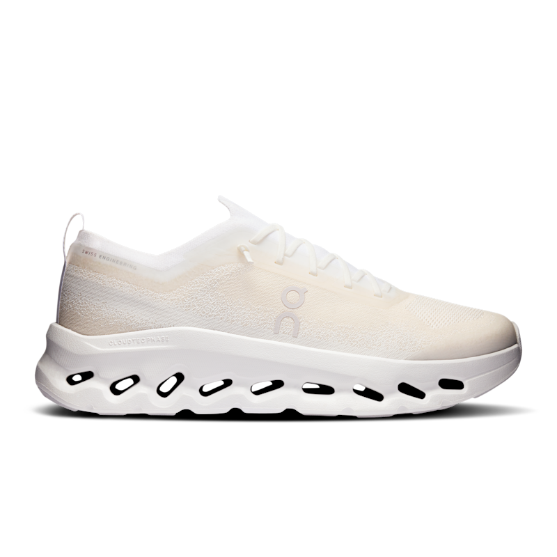 On Cloudtilt Moon x Zendaya 3MF30670664 01