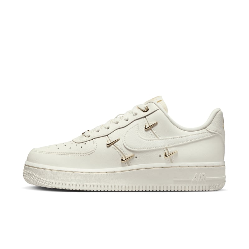 Nike Air Force 1 '07 LX FV3654-111 01