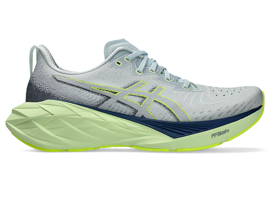 ASICS Novablast 4