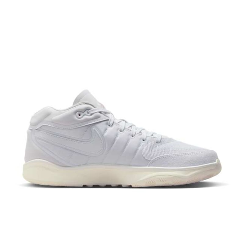 Nike G.T. Hustle 2 DJ9405-104 03