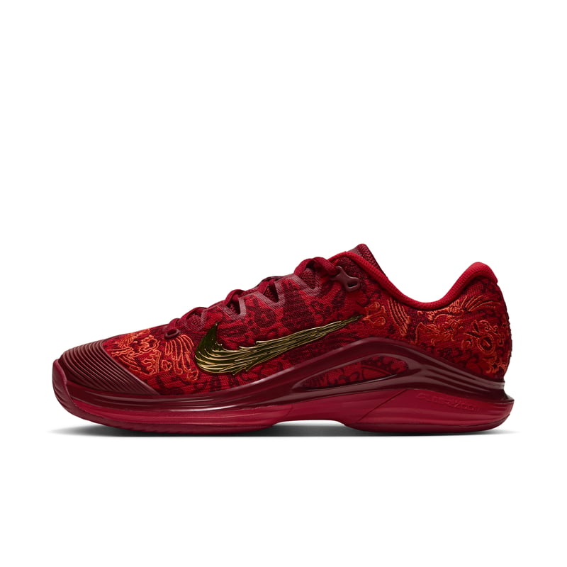 Scarpe da tennis Nike Vapor 12 x Qinwen Zheng "University Red & Tough Red" | Donna | Tennis | 01 | SPORTSHOWROOM