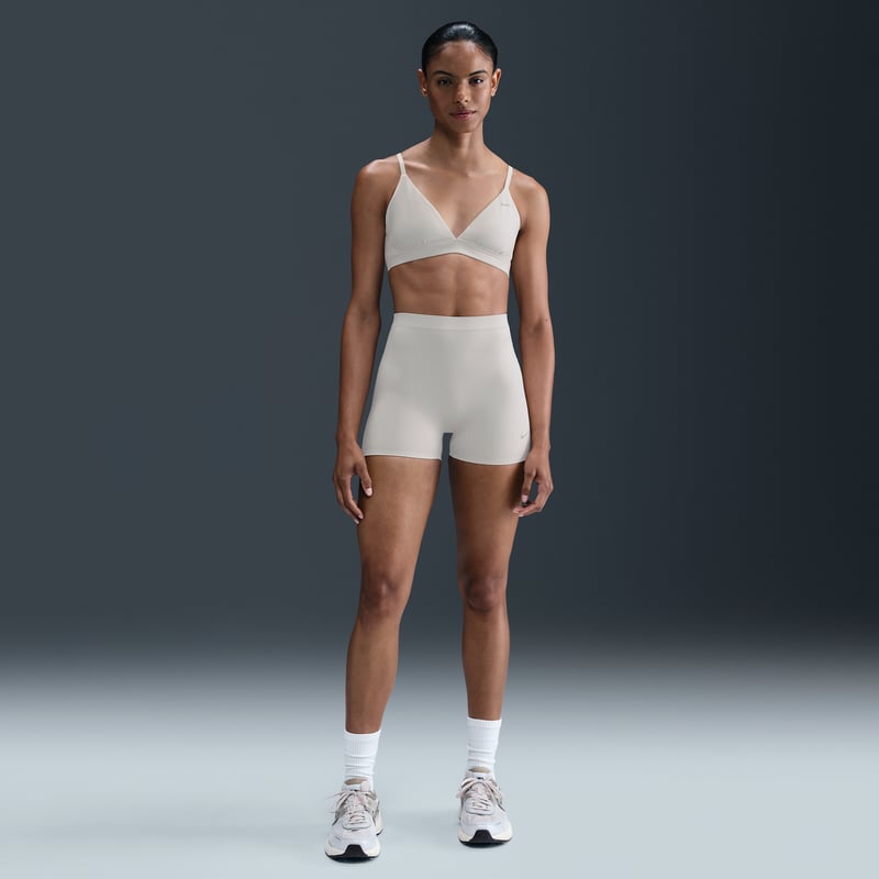 Nike Form Light-Support Triangle HQ7003-104 04