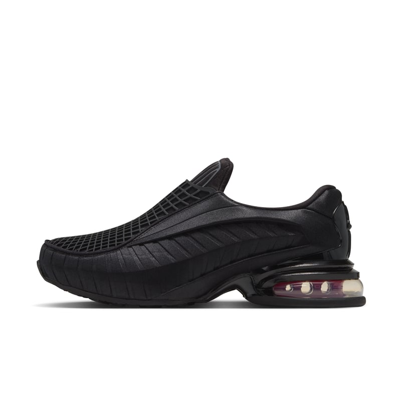 Nike Air Max Dolce Sneaker "Black & Sport Red" | Damen | Sportstyle | 01 | SPORTSHOWROOM