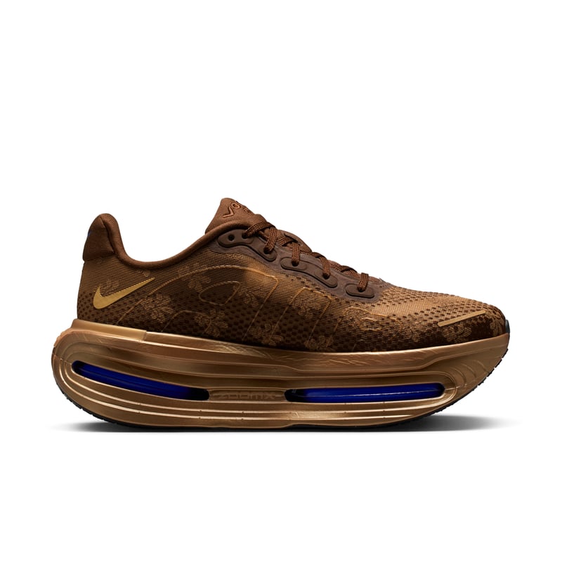 Nike Vomero Premium IQ0028-200 03
