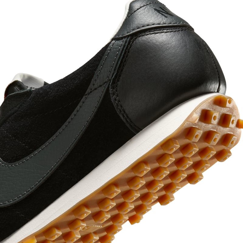 Nike LD-1000 Suede sneakers "Black & Dark Smoke Grey" | Dame | Sportstyle | 08 | SPORTSHOWROOM