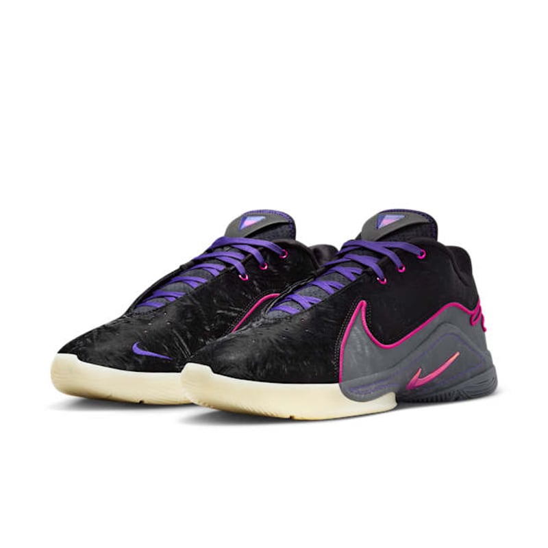Nike LeBron 22 FZ1094-001 05