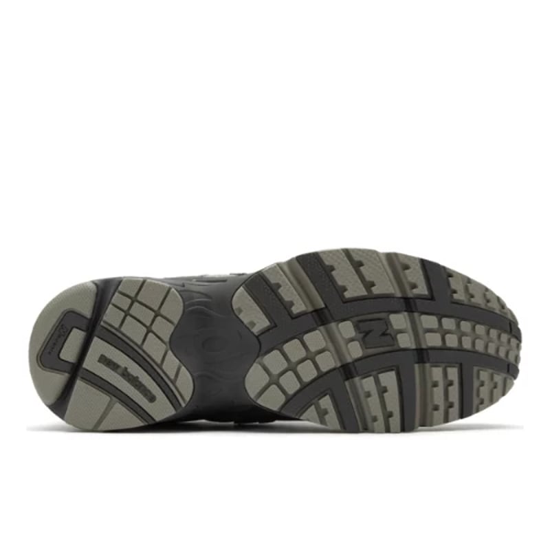 New Balance 725 ML725C 04