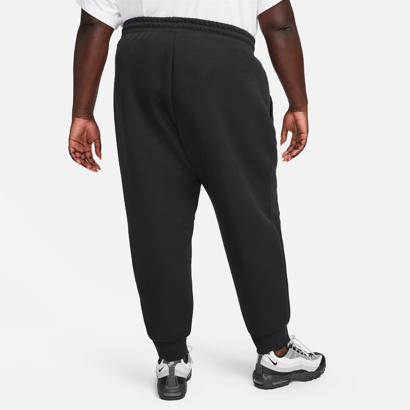 Nike Tech Fleece Mid-Rise FB8332-010 02