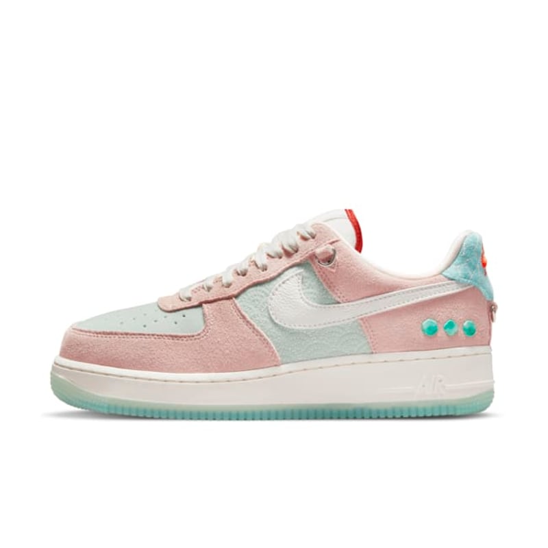 Nike Air Force 1 '07 LX DQ5361-011 01