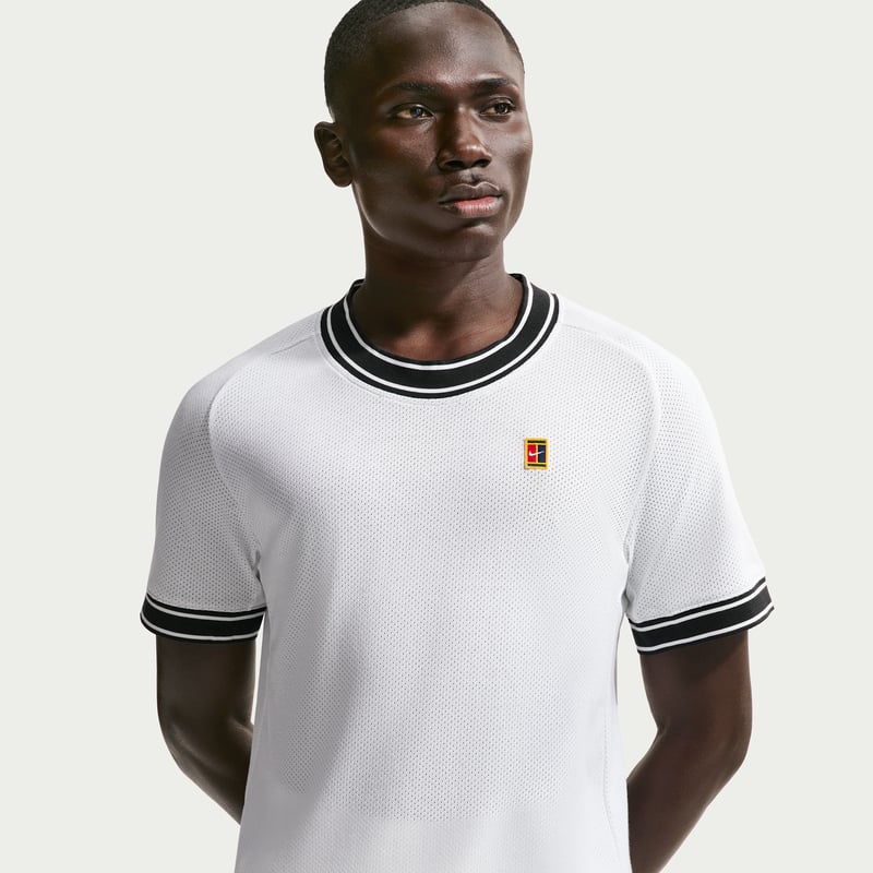 NikeCourt Heritage FN0318-101 01