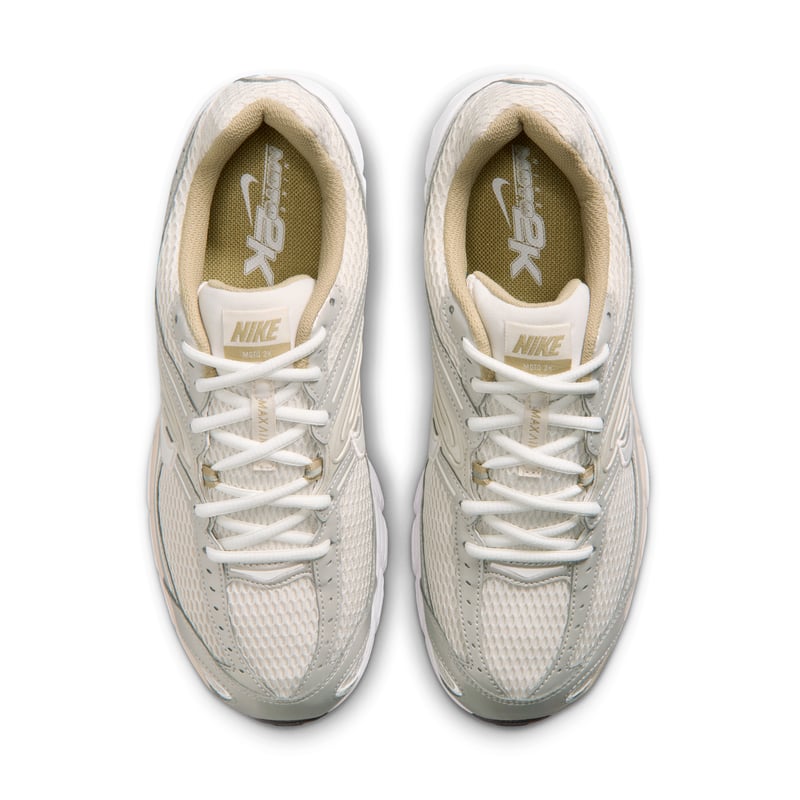 Nike Air Max Moto 2K IQ7592-104 04
