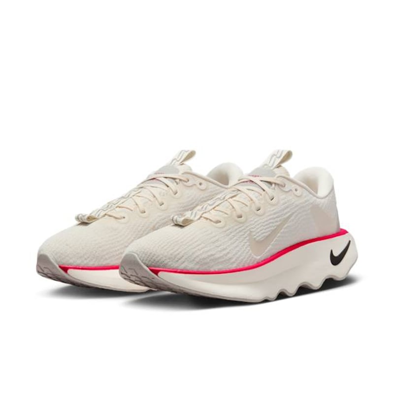 Nike Motiva DV1238-104 05