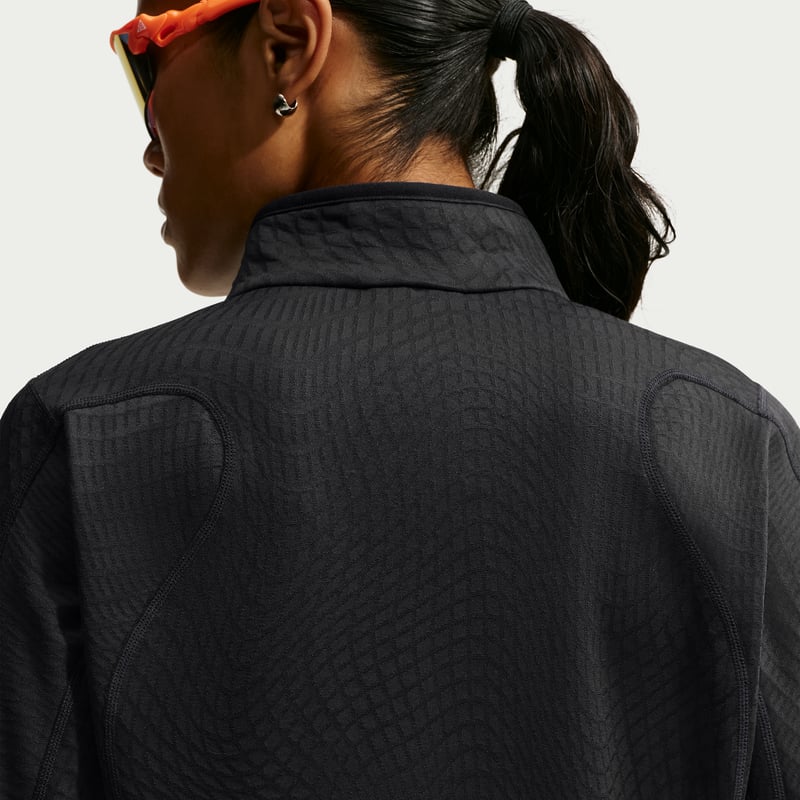 Nike ACG "Wolf Grid" Therma-FIT 1/2-Zip Top "Black" | Dames | Hiken | 02 | SPORTSHOWROOM