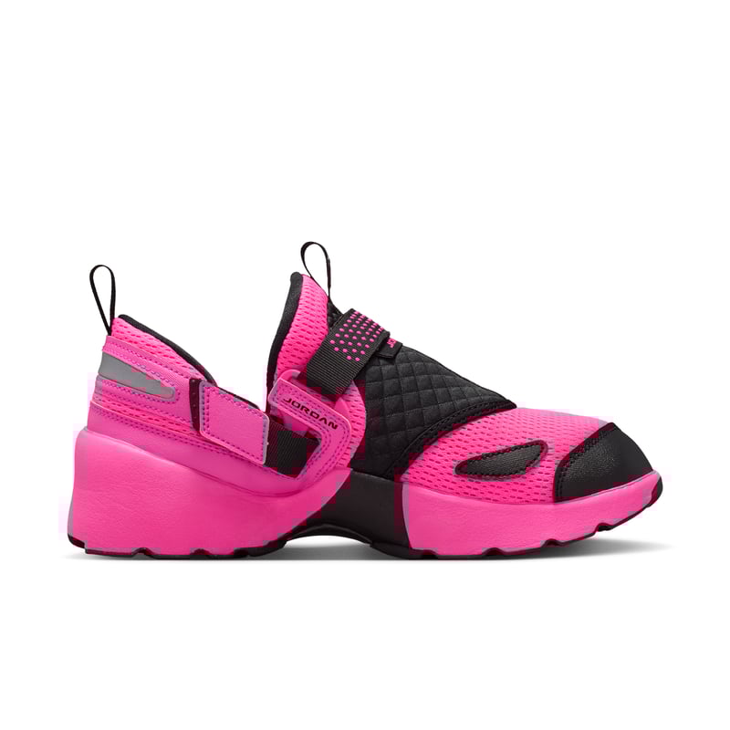 Jordan Trunner LX HQ2164-600 03