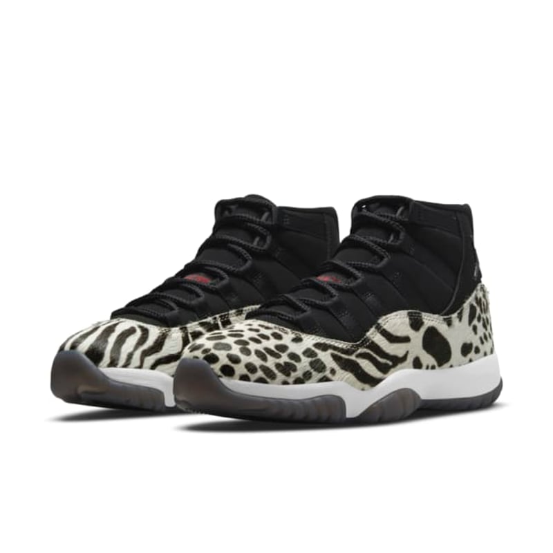 Jordan 11 Retro AR0715-010 04