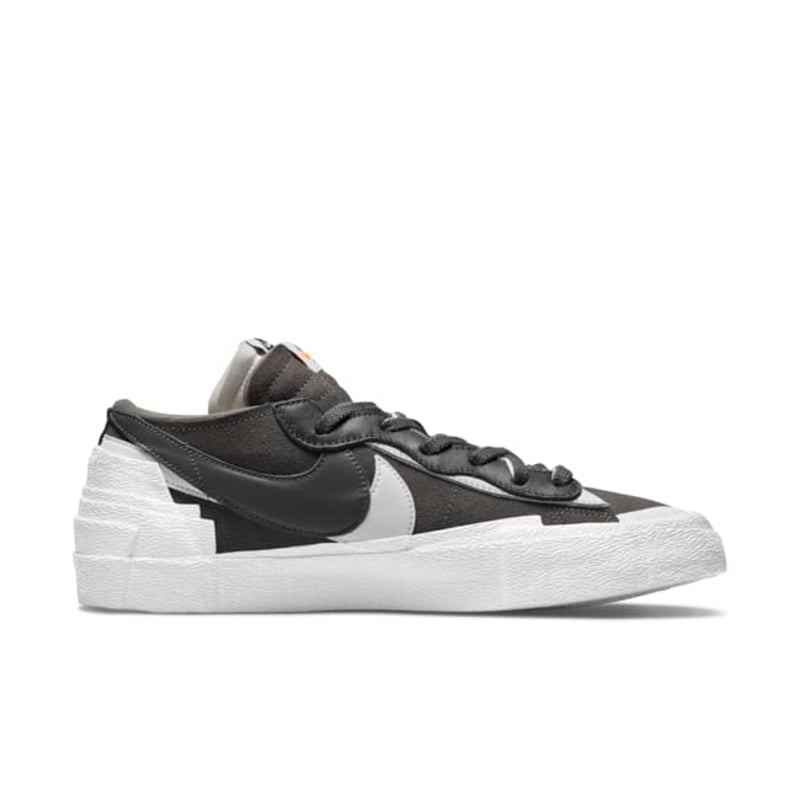 Nike Blazer Low x sacai DD1877-002 03