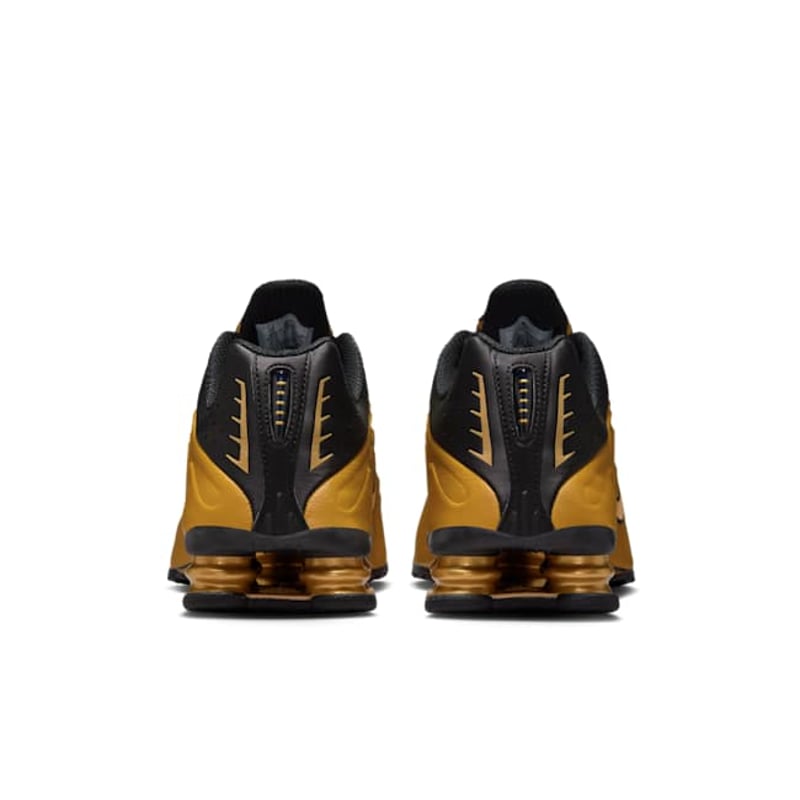 Nike Shox R4 HQ1988-700 06