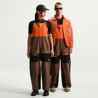 Nike ACG 'Mystery Lights' Storm-FIT ADV Bibs Byxor "Safety Orange & Mosswood Brown" | Män | | 01 | SPORTSHOWROOM