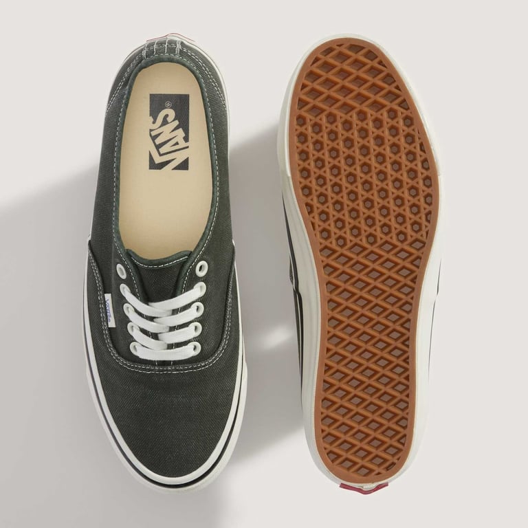 Vans Premium Authentic VN000EBNKEL 03