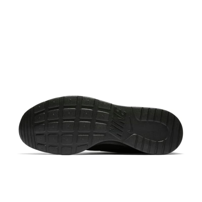Nike Tanjun 812654-001 02