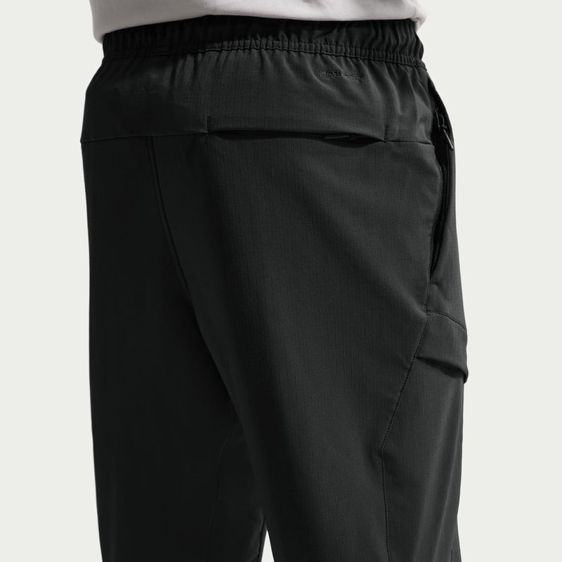 Nike Unlimited Dri-FIT Cargo HJ3154-010 03