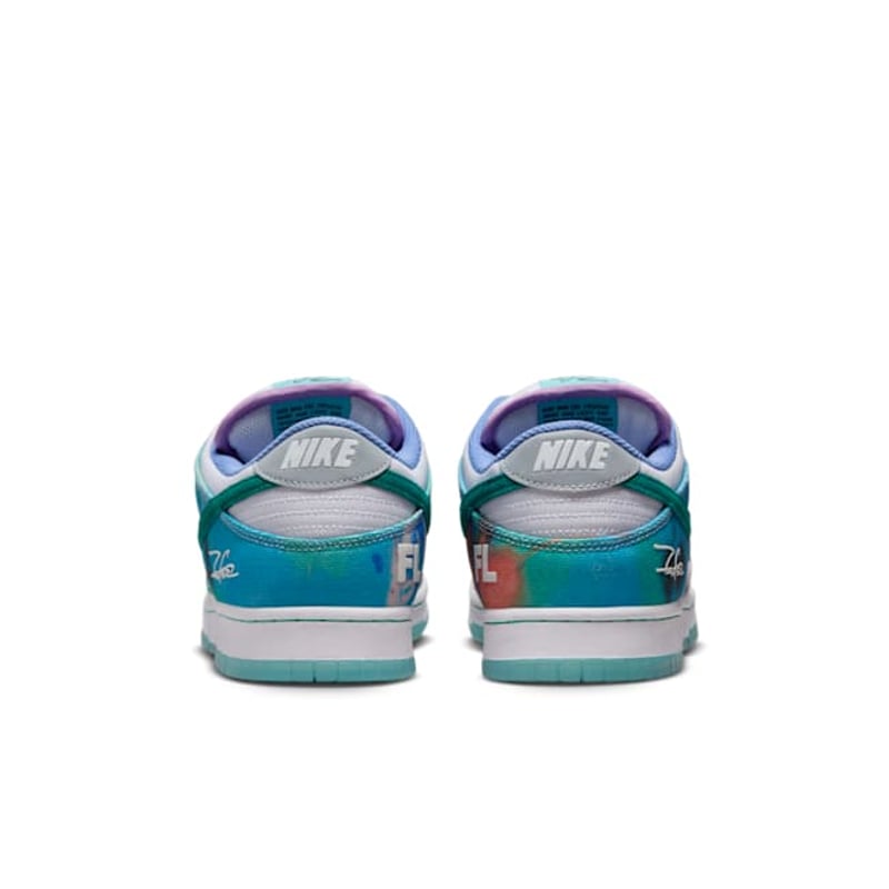 Nike SB Dunk Low x Futura Laboratories HF6061-400 06