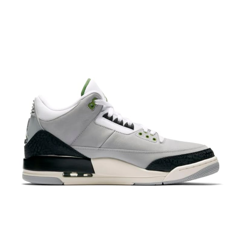 Jordan 3 Retro 136064-006 03