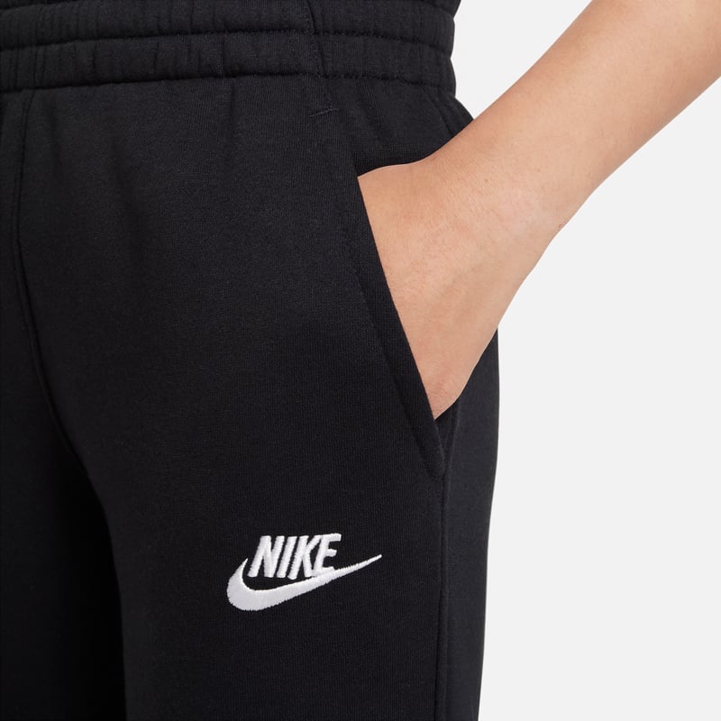 Nike Club Fleece FD3008-010 04