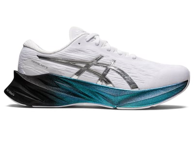 ASICS Novablast 3 Platinum 1011B461-100