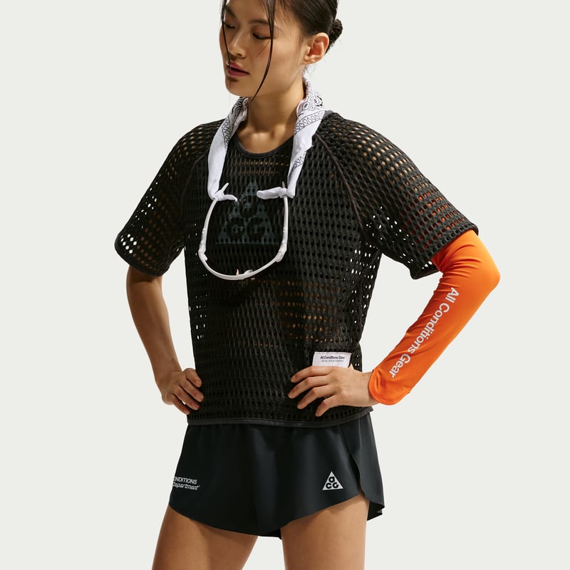 Nike ACG Trailwind Dri-FIT ADV Shorts "Dark Smoke Grey" | Women | Outdoor | 04 | SPORTSHOWROOM
