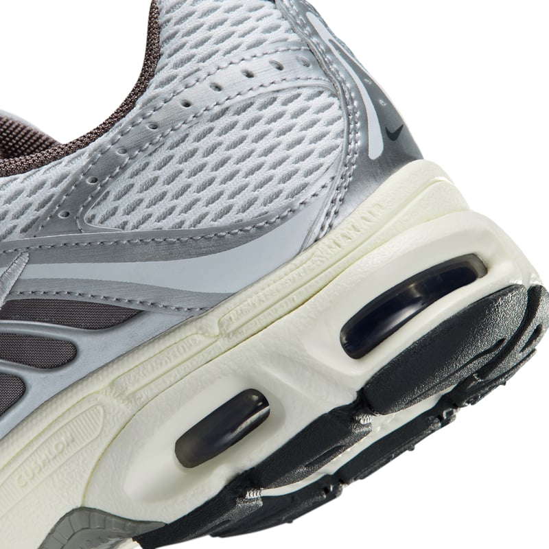 Nike Air Max Moto 2K IV5764-094 08