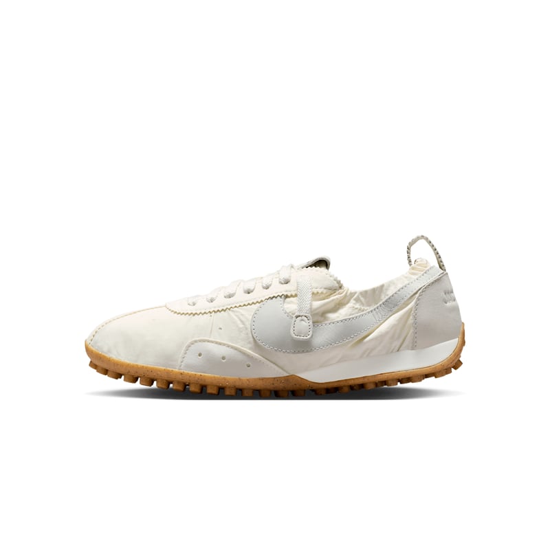 Sneakersy Nike Moon Shoe x Jacquemus "Soft Pearl" | Kobiety | Sportstyle | 01 | SPORTSHOWROOM