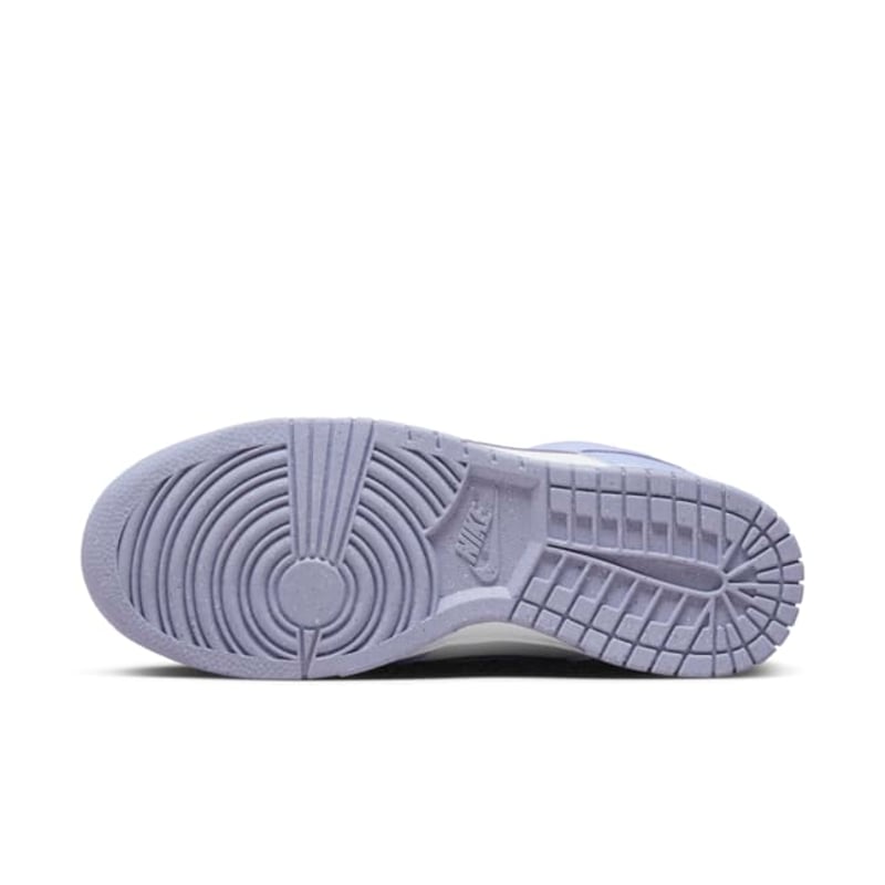 Nike Dunk Low Next Nature DN1431-103 02
