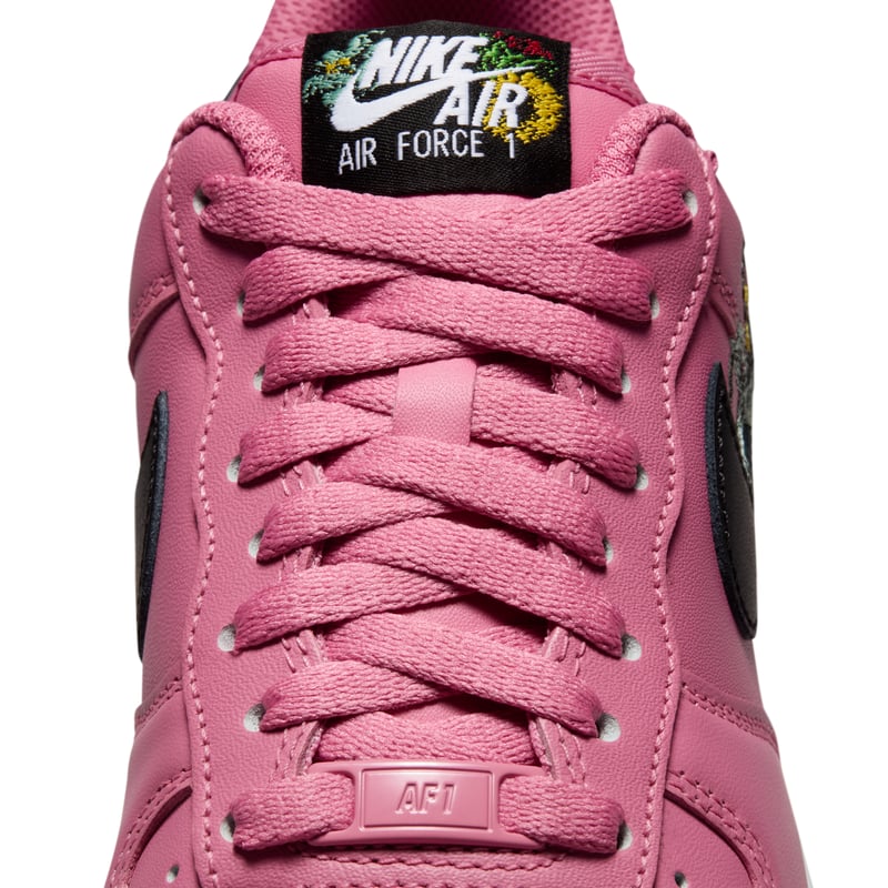Zapatillas Nike Air Force 1 '07 Premium "Flowers" | Mujer | Estilo deportivo | 09 | SPORTSHOWROOM