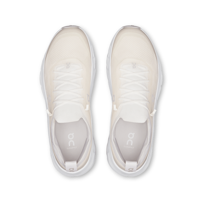 On Cloudtilt Moon x Zendaya 3MF30670664 02