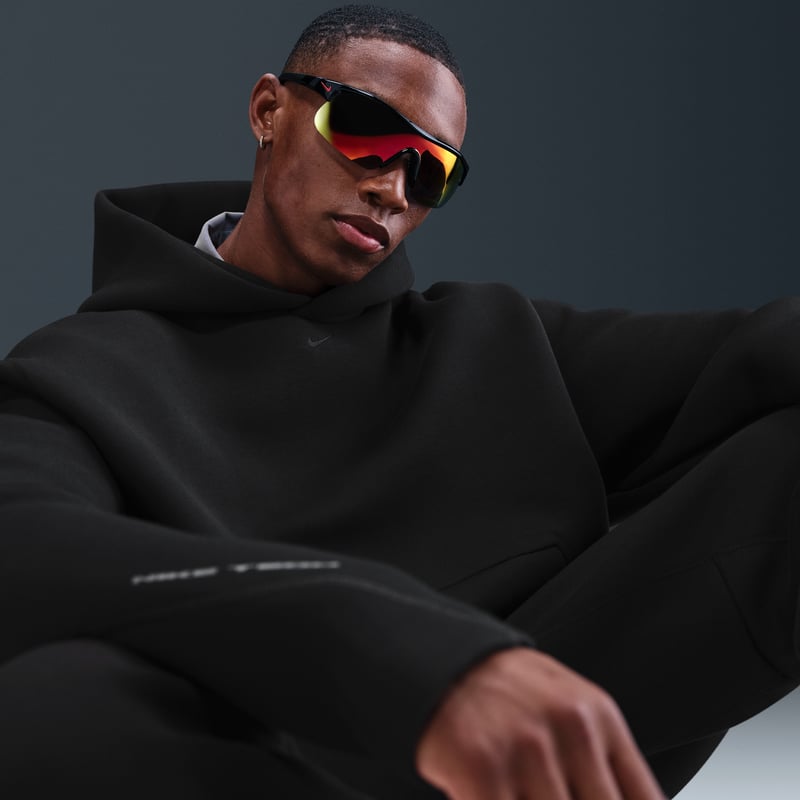 Nike Tech Fleece Oversized HV6535-010 03
