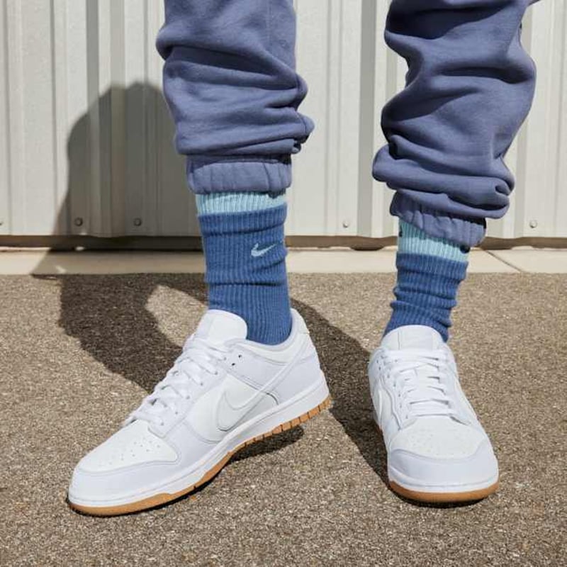 Nike Dunk Low Next Nature FN6345-100 02