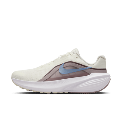 Nike Downshifter 14 runners "White & Tattoo" | Women | Running | 01 | SPORTSHOWROOM