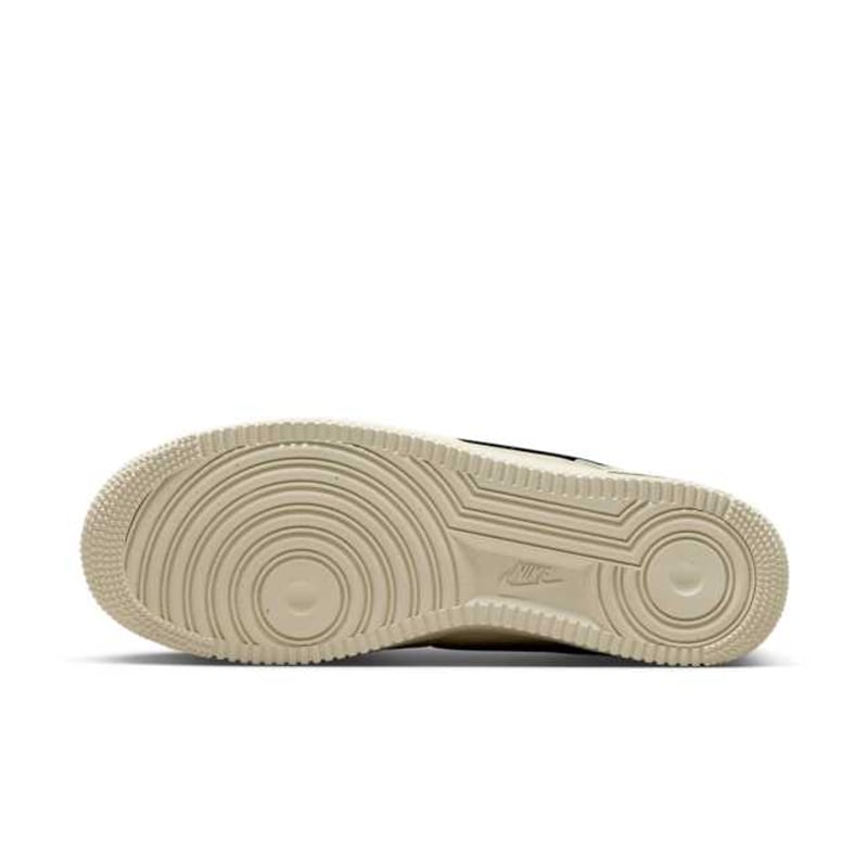 Nike Air Force 1 '07 LV8 HQ2037-200 02