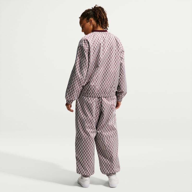 NikeCourt Court Collection Mid-Rise Loose Byxor "Mystic Dates" | Kvinnor | Tennis | 05 | SPORTSHOWROOM