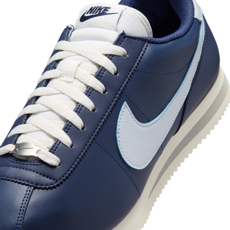 Nike Cortez Leather sneakerek "Midnight Navy & Sail" | Férfi | Sportstyle | 07 | SPORTSHOWROOM