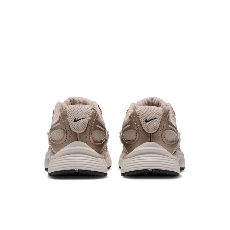 Sneakersy Nike V5 RNR Premium "Sand Drift & Blur" | Kobiety | Sportstyle | 06 | SPORTSHOWROOM