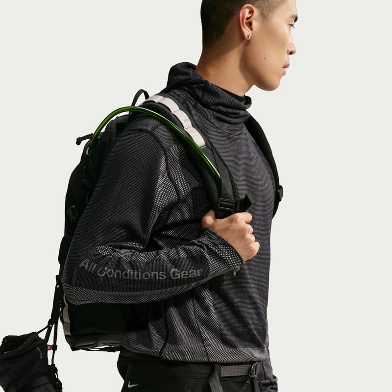 Nike ACG 'Wildsee' Dri-FIT Top "Black & Cool Grey" | Men | Hiking | 03 | SPORTSHOWROOM