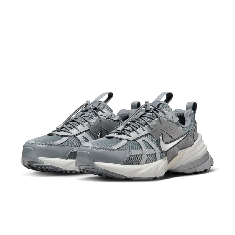 Обувки Nike V2K Run "Cool Grey & Photon Dust" | Жени | Sportstyle | 05 | SPORTSHOWROOM