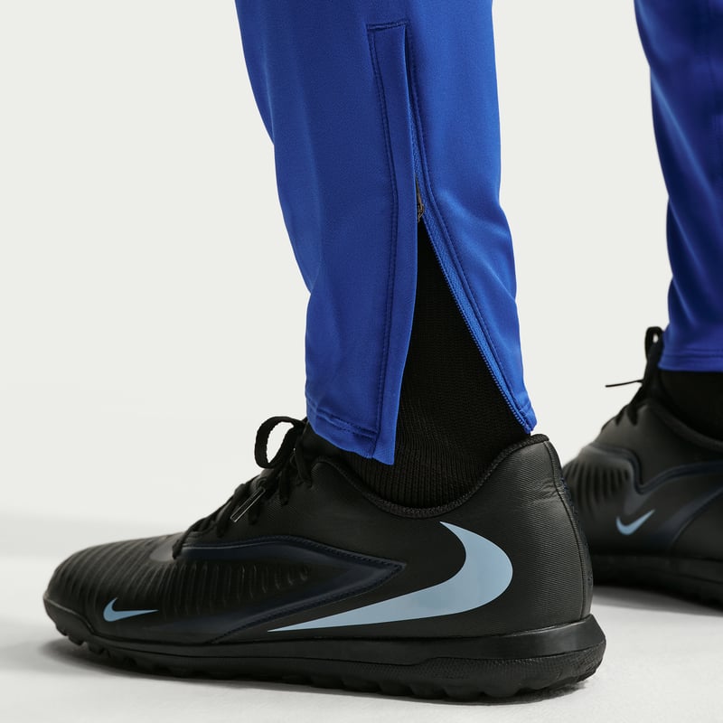Nike FFF Strike Dri-FIT Knit IB4611-480 06