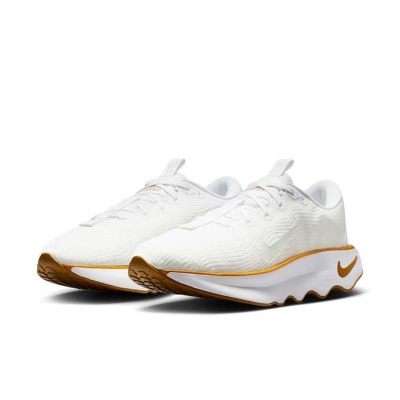 Nike Motiva DV1237-104 05