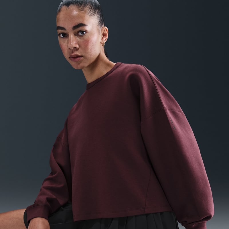 Nike 24.7 ImpossiblySoft Dri-FIT Oversized Crew HQ8193-652 03