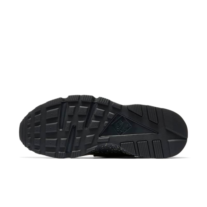 Nike Air Huarache Premium 704830-012 02