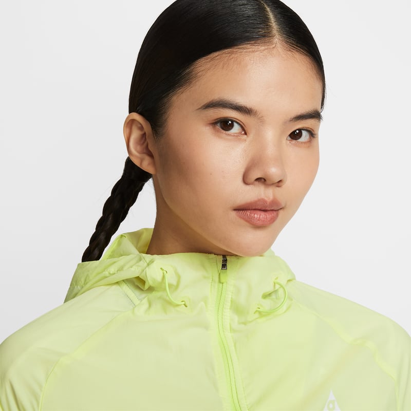 Nike ACG Repel Jacket "Light Lemon Twist & Peat Moss" | Women | Outdoor | 03 | SPORTSHOWROOM