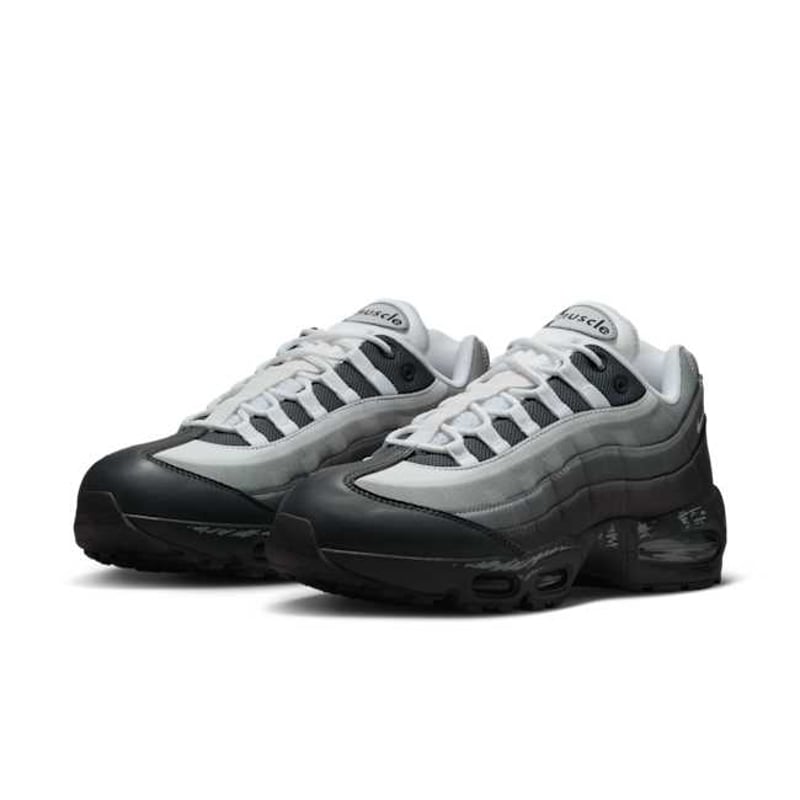 Nike Air Max 95 x Yu-Gi-Oh! II7404-100 05
